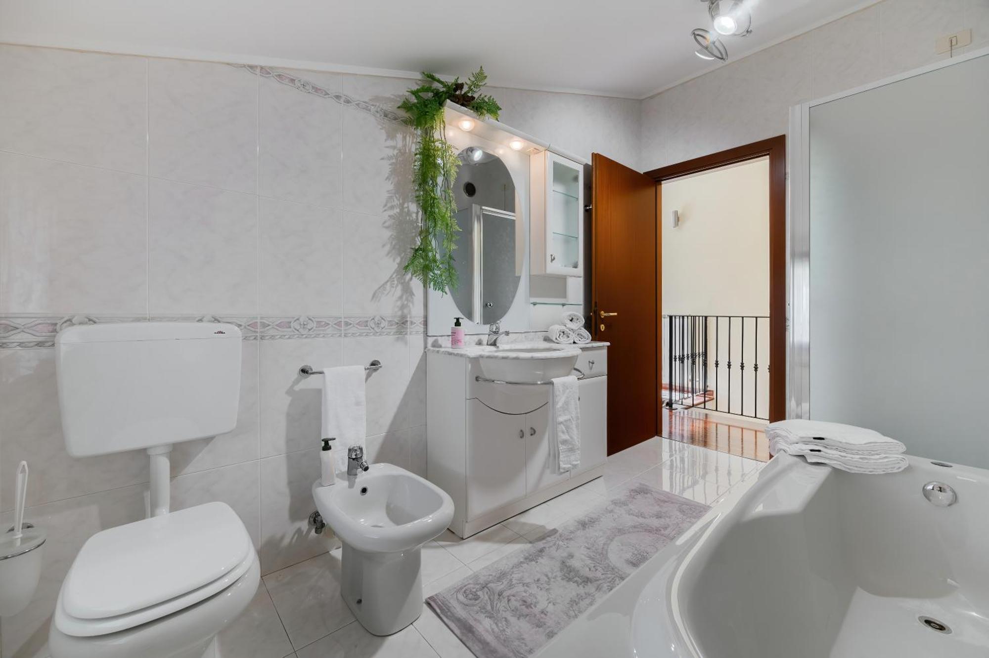 Casa Di Iaio - 90 M2 Apt With Free Wi-Fi, Netflix, Home Cinema & Parking โกริเซีย ภายนอก รูปภาพ